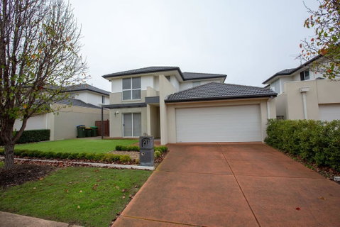 Superb Luxe 5BR House@Point Cook Near Lake - Dentist Find 0