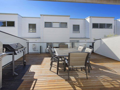 Surf Beach Townhouse - Dentist Find 2