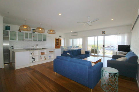 Surf Break & Ocean Break - Dentist Find 1