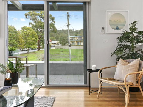 SURF CENTRAL - Wifi, Double Garage & Smack Bang In The Middle Of Town - Dentist Search 2