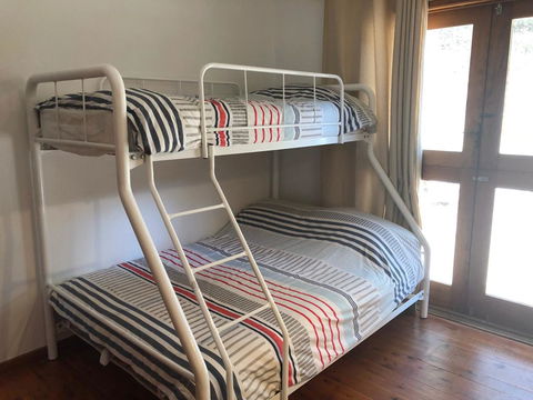 Surfers Ave 17 Narrawallee - Dentist Find 3