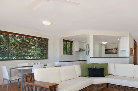 Surfside Byron Bay - Dentist Find 1
