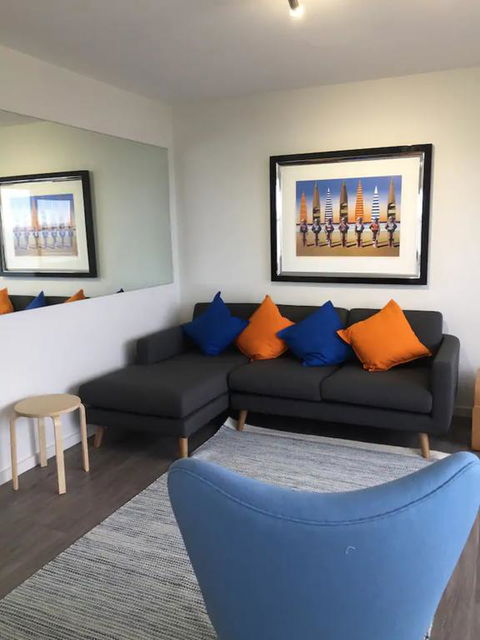 SurfSide Escape In Coogee - Dentist Find 3