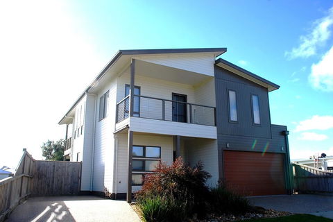SURFSIDE LAKEVIEWS - FREE WIFI - Dentist Find 1