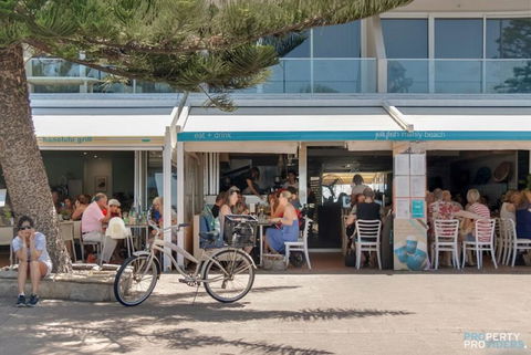 Surfways Executive Apartment At Manly Beach - Dentist Find 2