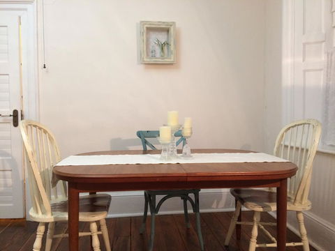 Surgeon's Cottage - Dentist Search 2