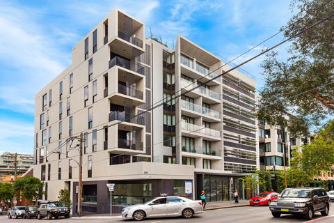 Surry Hills Modern Furnished Self-Contained Apartment (ELZ) - Dentist Find 0