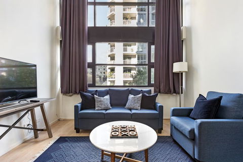 Surry Hills Modern One Bedroom Apartment (310GOUL) - Dentist Search 2