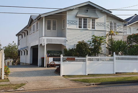Sustainable B&B By The Bay - Dentist Find 0