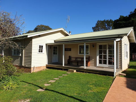 Sutton Forest Cottage - Dentist Find 0