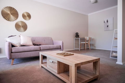 SWAN RIVER STAY, PERTH, WIFI, NETFLIX, APPLECROSS, FREO - Dentist Find 1