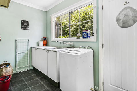 Swanbrook - Dentist Find 2