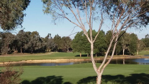 Sweet Home By The Golf Course - Dentist Find 0