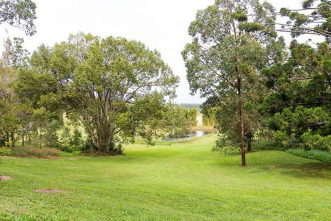 Sweet Love - Byron Bay Hinterland - Dentist Find 1