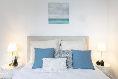 Sydney CBD Darling Harbour & ICC 2BR Free Parking - Dentist Search 2