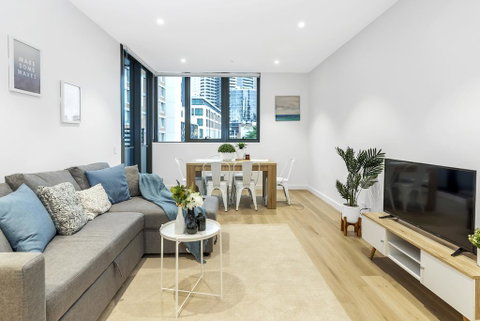 Sydney CBD Darling Harbour & ICC 2BR Free Parking - Dentist Search 1
