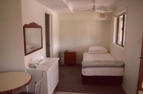 T's Resort & Motel - Dentist Search 2