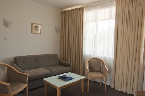Taft Motor Inn - Dentist Search 2