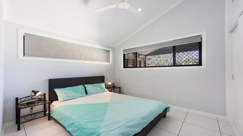 Tai's Hideaway - Dentist Search 1