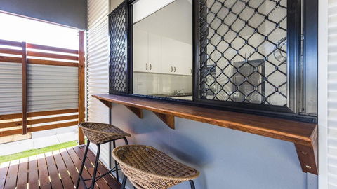 Tai's Hideaway - Dentist Search 2