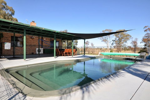 Talga Escape Rothbury With Pool And Views - Dentist Find 0