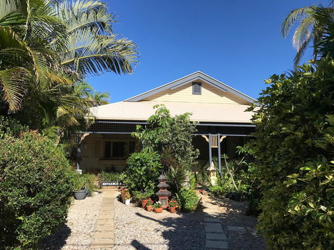 Tallow Beach Motel - Dentist Find 2
