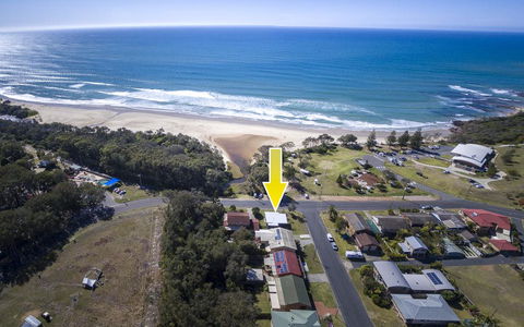 Tallowood Beachfront Cottage - Dentist Search 1