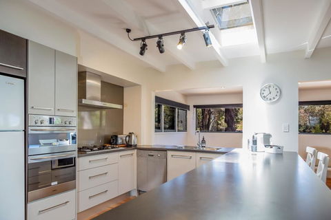 Tallwood 24, NARRWALLEE - Dentist Search 1