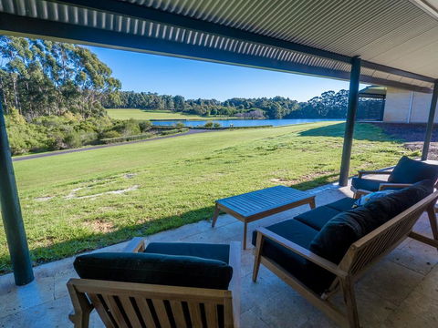 Tanah Marah - Dentist Find 0