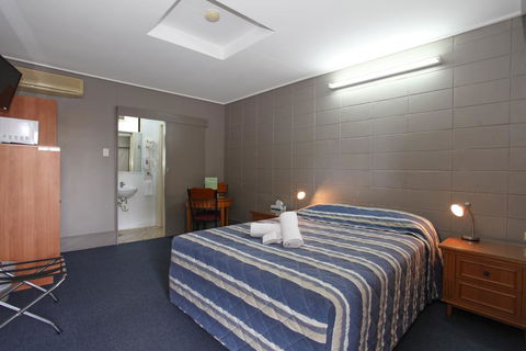 Tandara Hotel Motel - Dentist Find 0