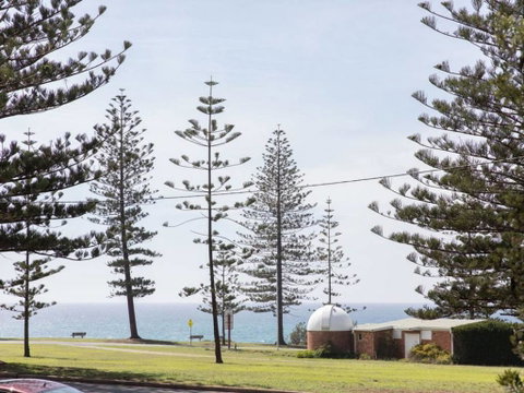 Taranaki Beach House - Dentist Search 1