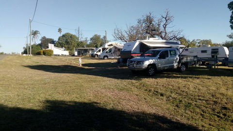 Taroom Caravan & Tourist Park - Dentists Australia 1