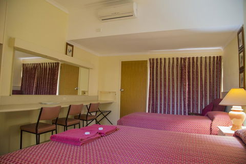 Tarra Motel - Dentists Australia 3