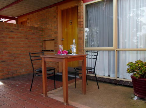 Tarra Motel - Dentists Australia 2