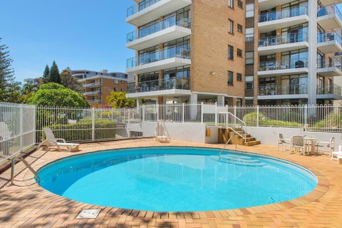Tasman Towers 9, 3 Munster Street - Dentist Find 1