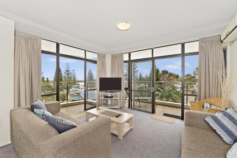 Tasman Towers 9, 3 Munster Street - Dentist Find 0