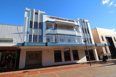 Tattersalls Hotel - Dentist Find 0
