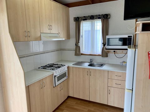 Tatura Cabin & Caravan Park - Dentist Search 3