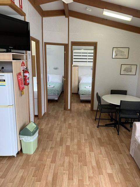 Tatura Cabin & Caravan Park - Dentist Search 1