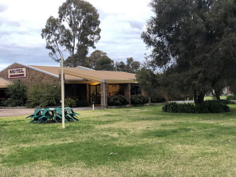 Tatura Country Motel - Dentist Find 0