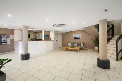 Terrigal Sails Serviced Apartments - Dentist Find 3