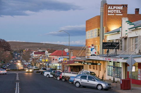 The Alpine Hotel - Dentist Search 1