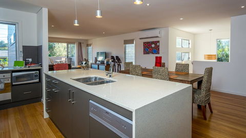 The Art House - Dentist Search 0