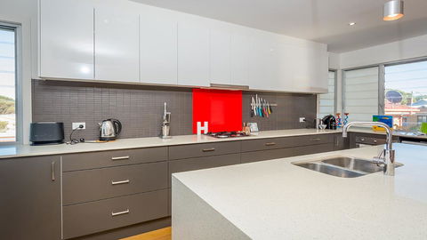 The Art House - Dentist Search 3