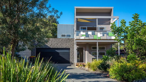 The Art House - Dentist Search 1