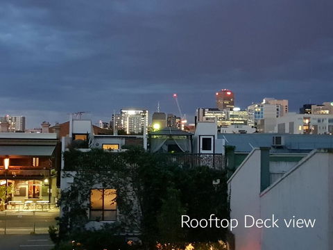 The Artisan - 3BR House In The City - Dentists Australia 1