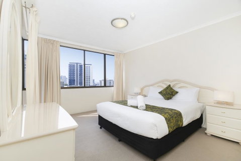The Astor Apartments - Dentists Australia 3