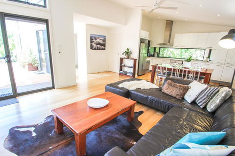 The Base Two - Dentist Search 0