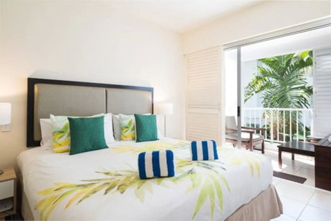 The Beach Club  -  Luxury Private Apartments - Dentist Find 1