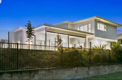 THE BEACH OASIS @ 360 - Dentist Search 1